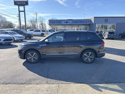 2024 Volkswagen Tiguan — side profile view