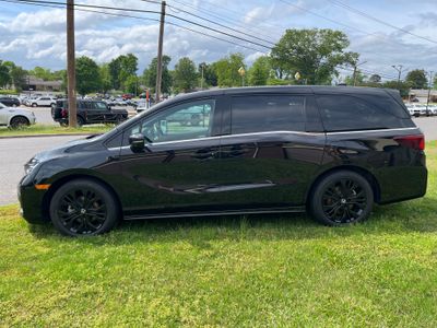 2025 Honda Odyssey — side profile view