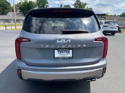 2025 Kia Telluride — interior view