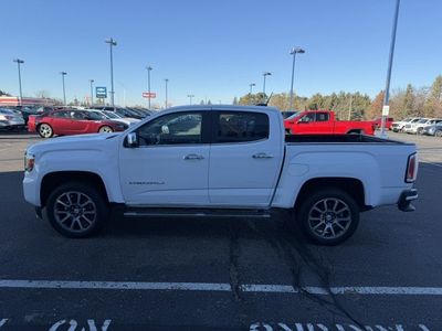2022 GMC Canyon — detail view