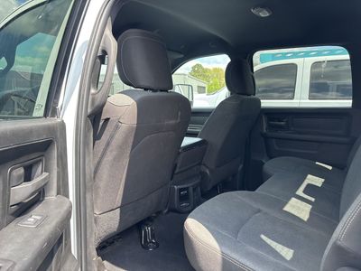 2024 RAM 3500 — detail view