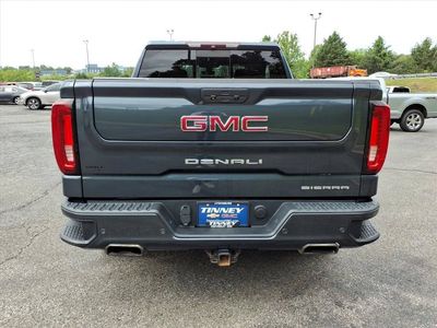 2019 GMC Sierra 1500 — interior view