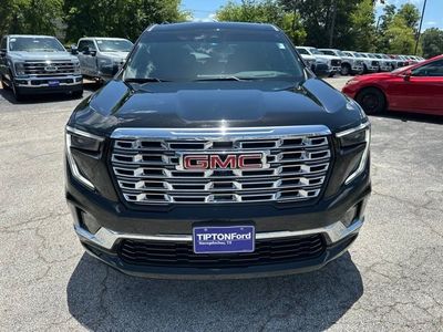 2025 GMC Acadia — detail view
