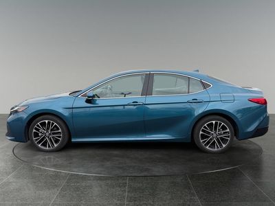2025 Toyota Camry — detail view
