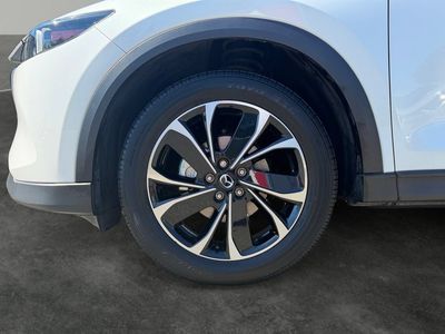 2022 Mazda Mazda CX-5 — interior view