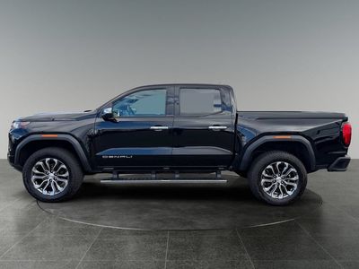 2023 GMC Canyon — detail view