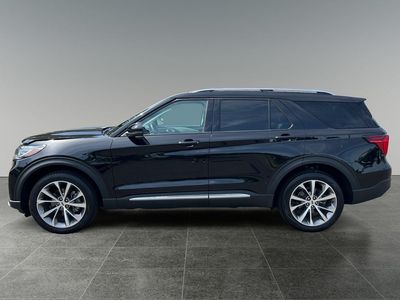 2025 Ford Explorer — detail view
