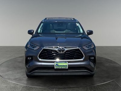 2023 Toyota Highlander — side profile view