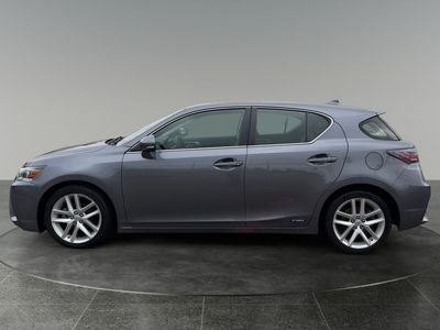 2014 Lexus CT — detail view