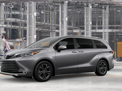 2026 Toyota Sienna — side profile view