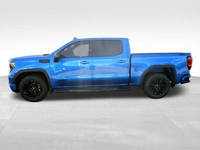 2023 GMC Sierra 1500 — interior view