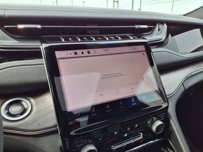 2023 Jeep Grand Cherokee L — interior view