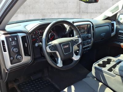 2015 GMC Sierra 1500 — detail view