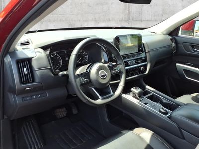 2025 Nissan Pathfinder — detail view