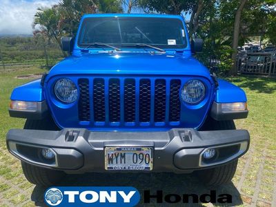 2023 Jeep Gladiator — side profile view