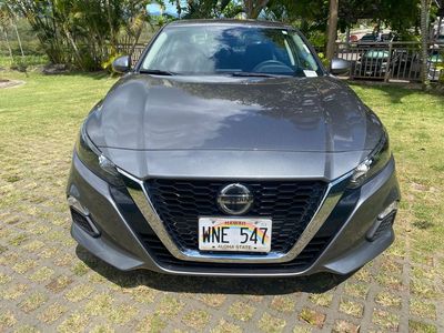 2022 Nissan Altima — side profile view