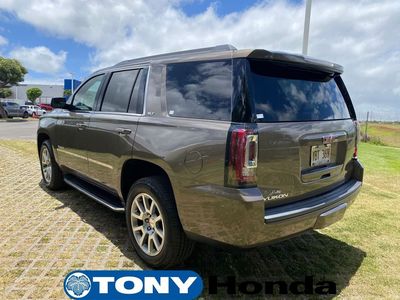 2016 GMC Yukon — detail view
