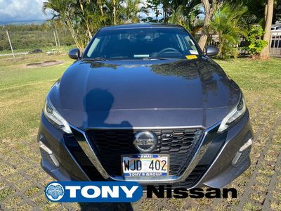 2022 Nissan Altima — side profile view