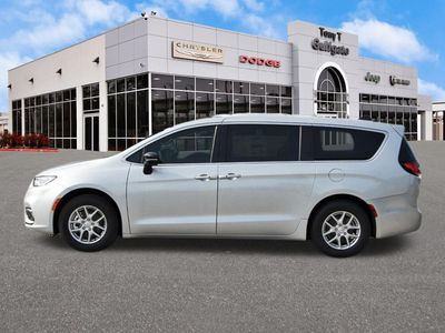 2026 Chrysler Pacifica — detail view