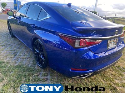 2024 Lexus ES — detail view