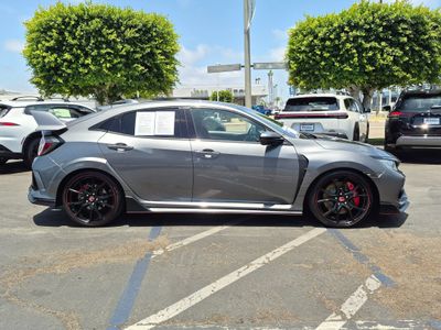 2017 Honda Civic Type R — detail view
