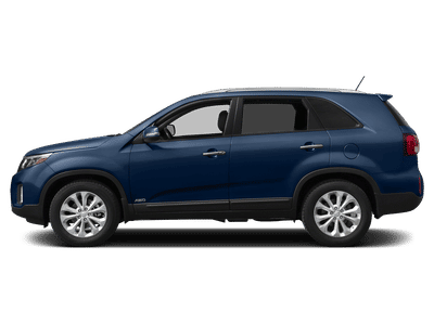 2015 Kia Sorento — rear three-quarter view