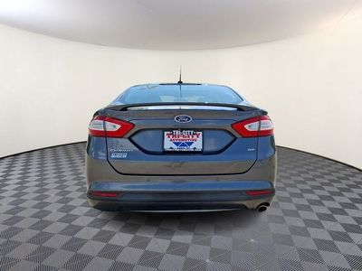 2016 Ford Fusion — detail view