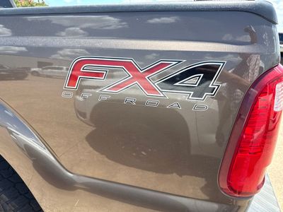 2015 Ford F-350SD — detail view