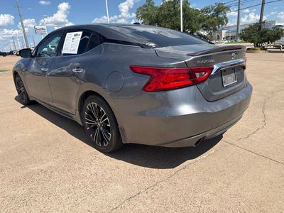 2016 Nissan Maxima — detail view