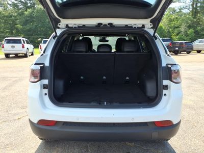 2025 Jeep Compass — detail view