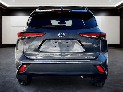 2023 Toyota Highlander — detail view