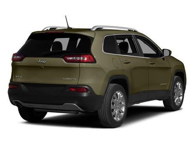 2014 Jeep Cherokee — rear three-quarter view