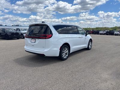 2027 Chrysler Pacifica — detail view