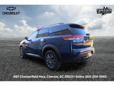 2025 Nissan Pathfinder — side profile view