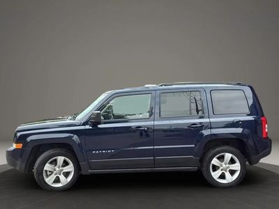 2016 Jeep Patriot — interior view