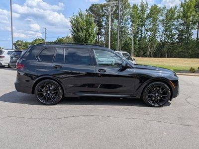 2027 BMW X7 — side profile view