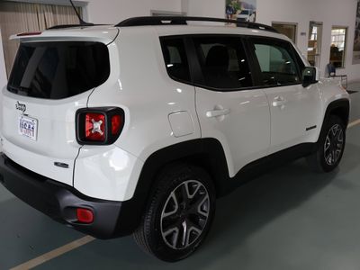 2015 Jeep Renegade — detail view