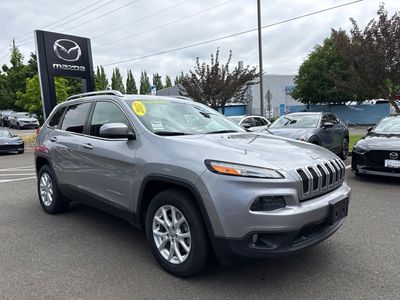 2017 Jeep Cherokee — interior view
