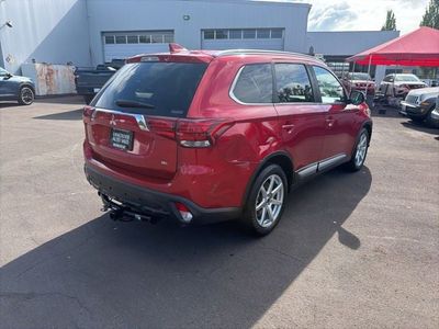 2020 Mitsubishi Outlander — interior view