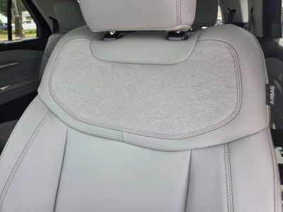 2026 Ford Explorer — photo 12 view