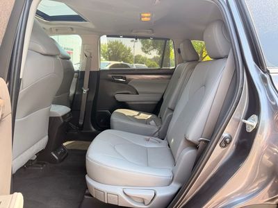 2023 Toyota Highlander Limited - Photo 16