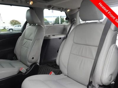 2017 Toyota Sienna - Photo 23
