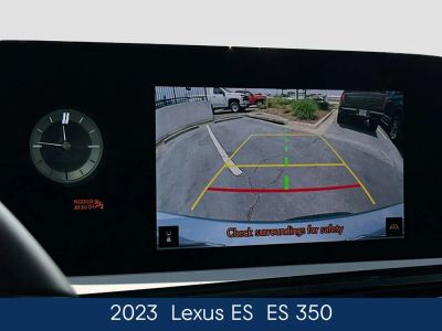 2023 Lexus ES - Photo 32