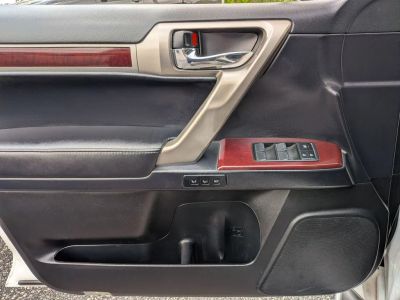 2019 Lexus GX - Photo 27