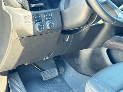 2025 Chevrolet Silverado 2500HD — photo 17 view