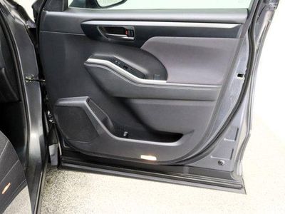 2025 Toyota Highlander AWD - Photo 37