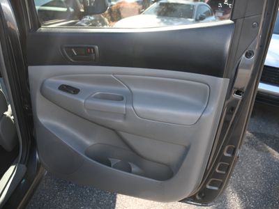 2014 Toyota Tacoma - Photo 24