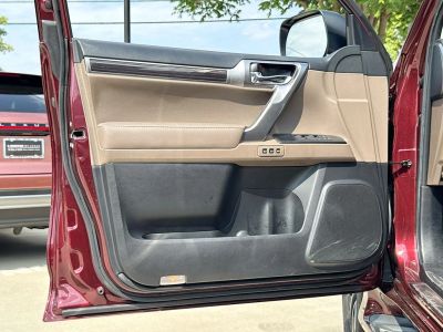2022 Lexus GX - Photo 12