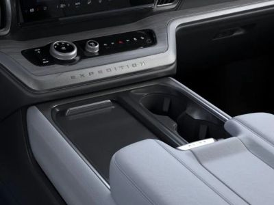 2026 Ford Expedition - Photo 15