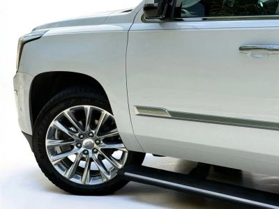 2020 Cadillac Escalade - Photo 14